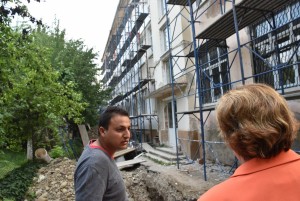 re 14.JPG