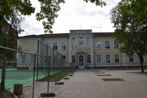 re 8.JPG